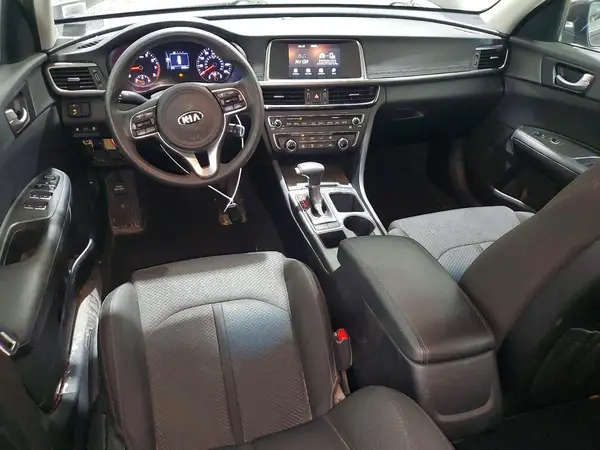 KNAGT4L32J5235889 2018 KIA OPTIMA - Image 8