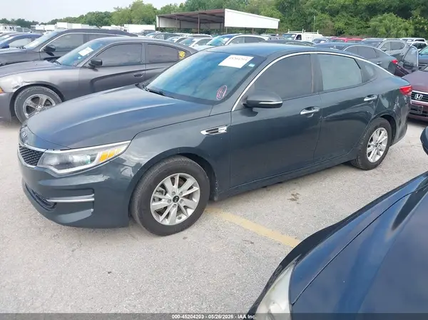 KNAGT4L33G5071366 2016 KIA OPTIMA - Image 2