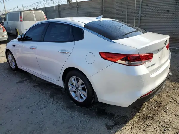 KNAGT4L33G5076681 2016 KIA OPTIMA - Image 2