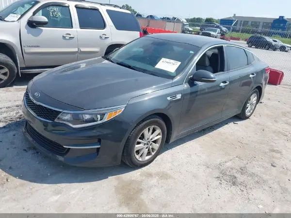 KNAGT4L33G5079046 2016 KIA OPTIMA - Image 2