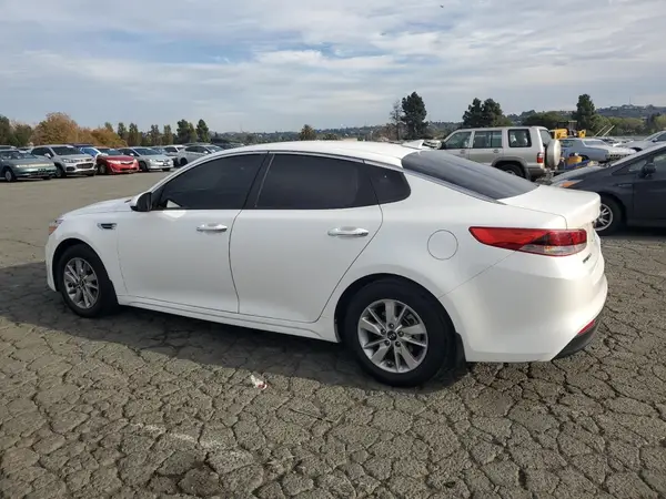KNAGT4L33G5084649 2016 KIA OPTIMA - Image 2
