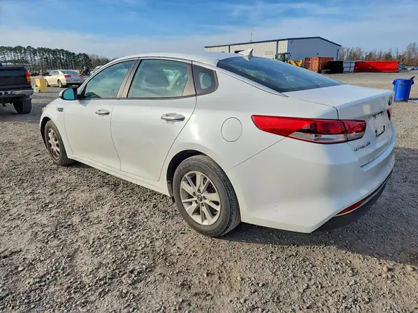 KNAGT4L33G5085946 2016 KIA OPTIMA - Image 2