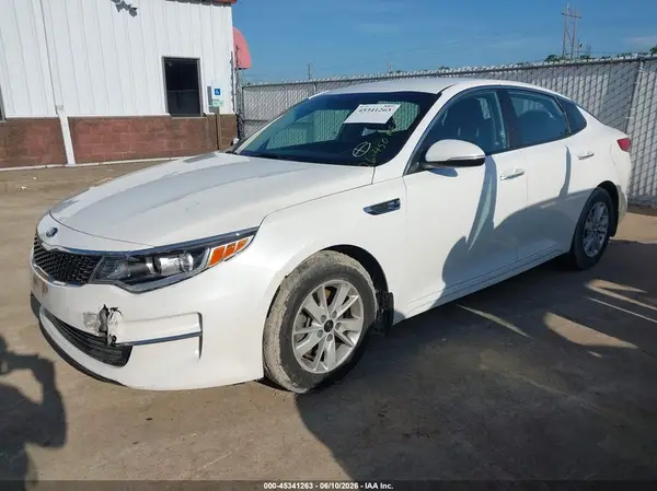 KNAGT4L33G5097823 2016 KIA OPTIMA - Image 2