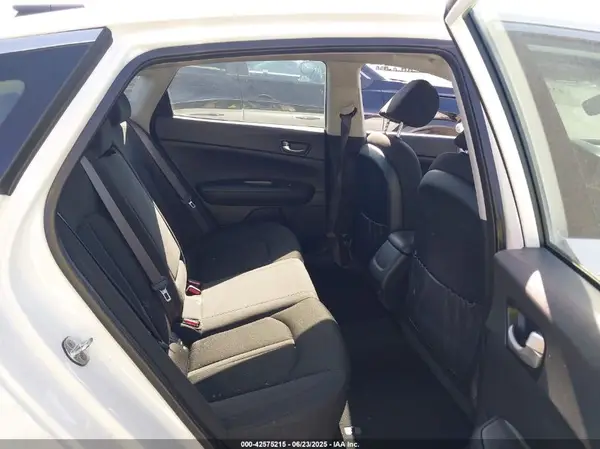 KNAGT4L33G5098129 2016 KIA OPTIMA - Image 8