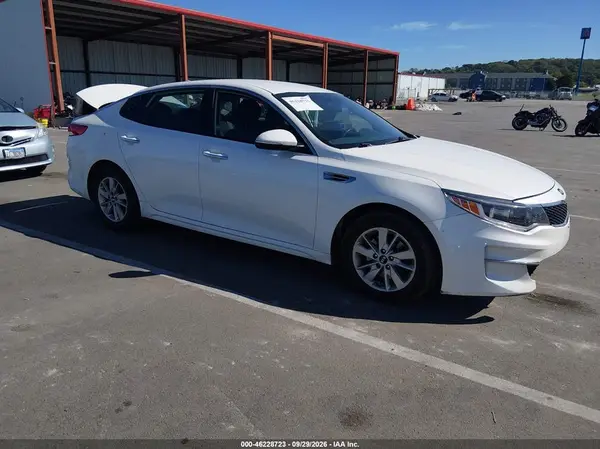 KNAGT4L33G5102213 2016 KIA OPTIMA - Image 1