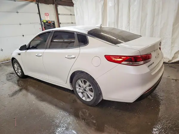 KNAGT4L33G5102549 2016 KIA OPTIMA - Image 2