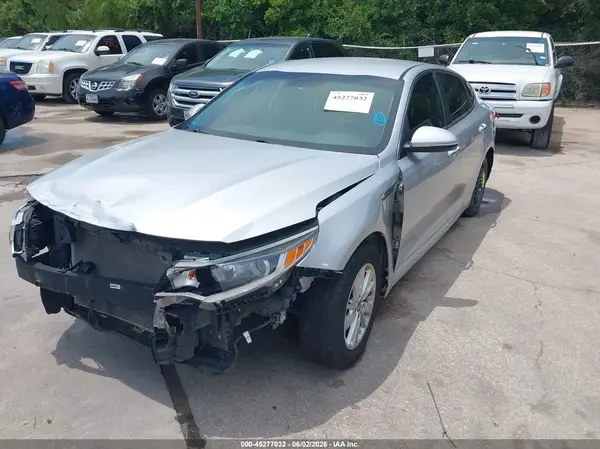 KNAGT4L33G5117360 2016 KIA OPTIMA - Image 2