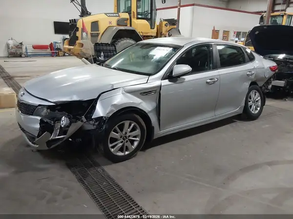 KNAGT4L33G5118864 2016 KIA OPTIMA - Image 2