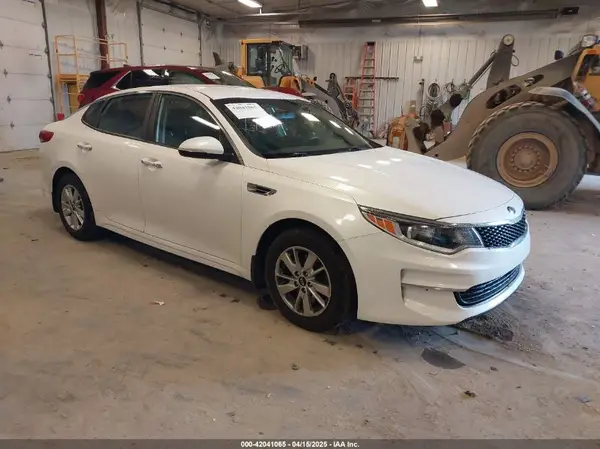KNAGT4L33H5132975 2017 KIA OPTIMA - Image 1