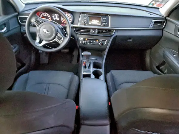 KNAGT4L33H5151784 2017 KIA OPTIMA - Image 8