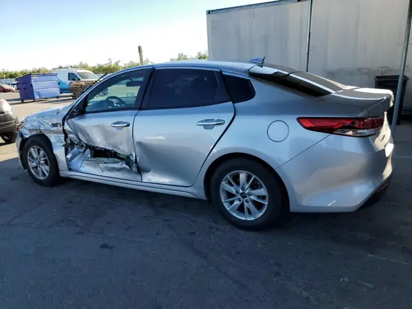 KNAGT4L33H5153356 2017 KIA OPTIMA - Image 2