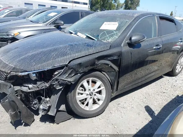 KNAGT4L33H5156094 2017 KIA OPTIMA - Image 2