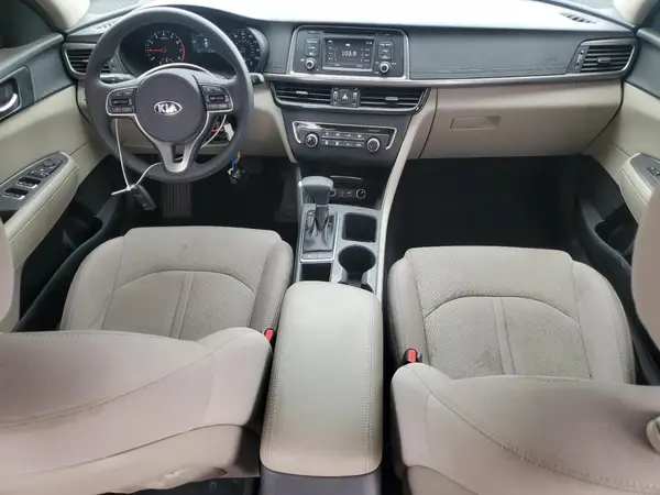 KNAGT4L33H5157391 2017 KIA OPTIMA - Image 8