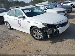 KNAGT4L33J5217126 2018 KIA OPTIMA