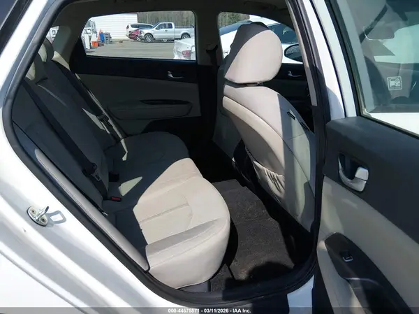 KNAGT4L34G5076690 2016 KIA OPTIMA - Image 8