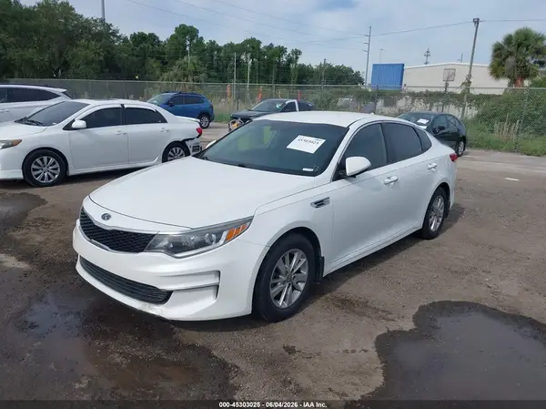 KNAGT4L34G5083686 2016 KIA OPTIMA - Image 2