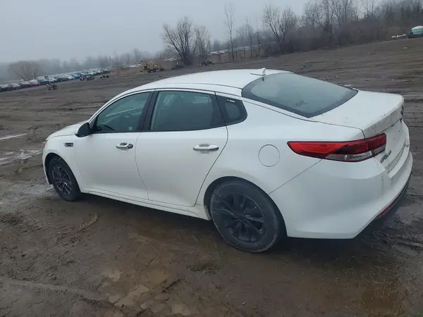 KNAGT4L34G5093134 2016 KIA OPTIMA - Image 2