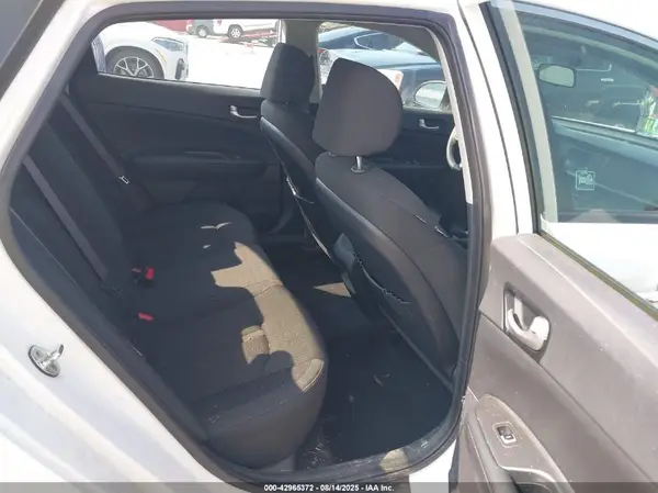 KNAGT4L34G5098494 2016 KIA OPTIMA - Image 8