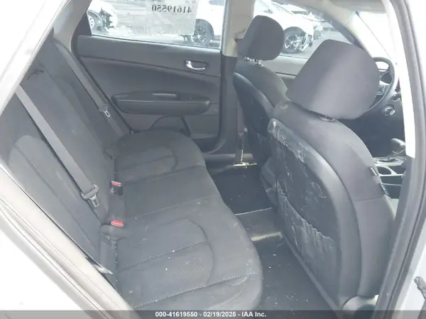 KNAGT4L34G5108859 2016 KIA OPTIMA - Image 8