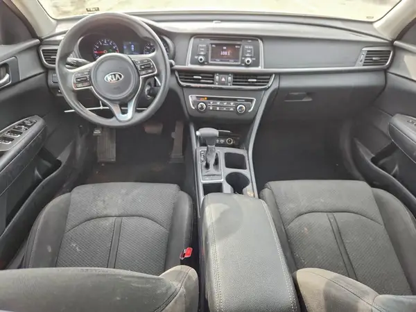 KNAGT4L34H5137229 2017 KIA OPTIMA - Image 8