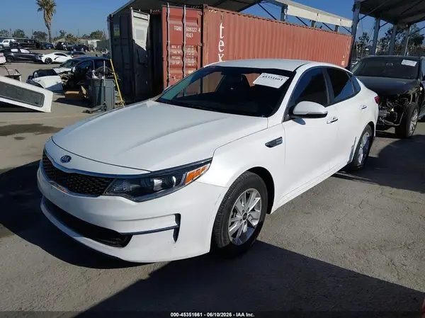 KNAGT4L34H5156153 2017 KIA OPTIMA - Image 2