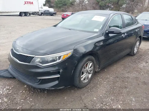 KNAGT4L34H5162356 2017 KIA OPTIMA - Image 2