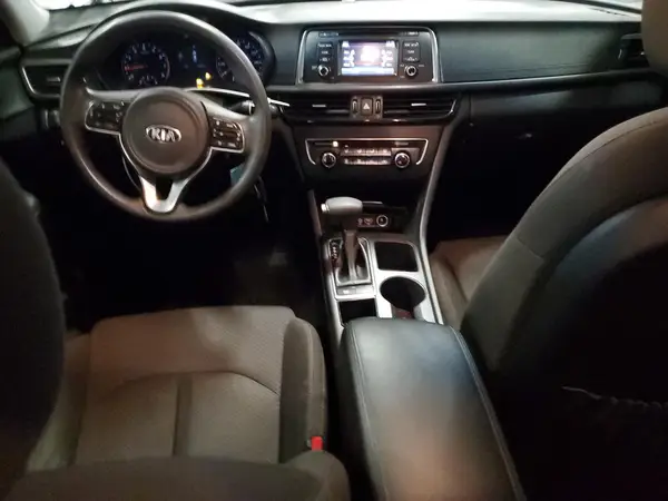 KNAGT4L34H5179139 2017 KIA OPTIMA - Image 8