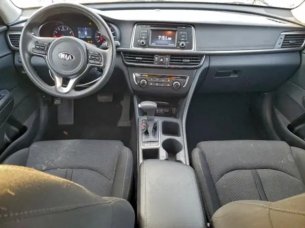 KNAGT4L34H5183319 2017 KIA OPTIMA - Image 8
