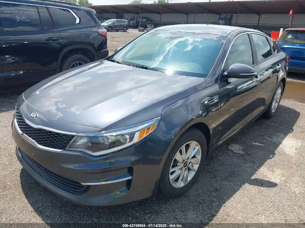 KNAGT4L34J5211187 2018 KIA OPTIMA - Image 2
