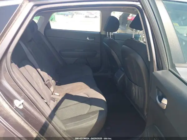 KNAGT4L34J5232346 2018 KIA OPTIMA - Image 8