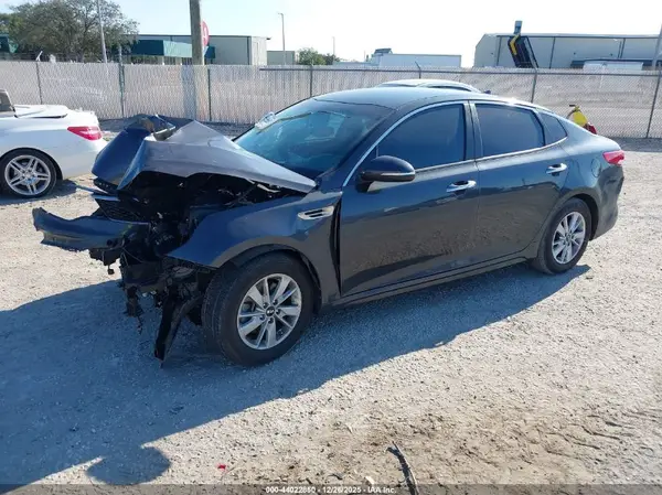 KNAGT4L34J5232668 2018 KIA OPTIMA - Image 2