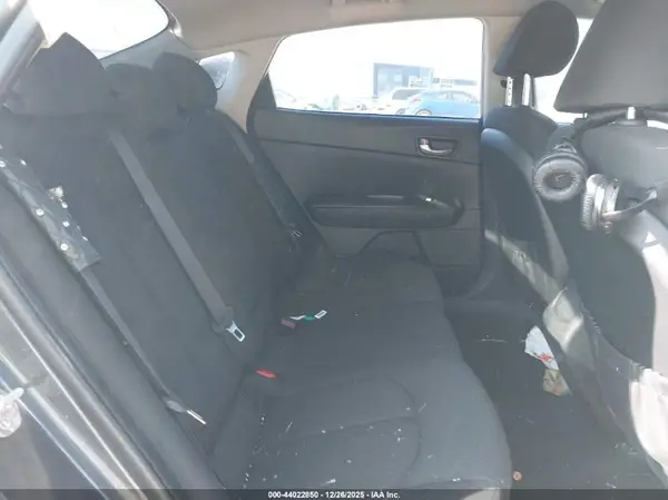 KNAGT4L34J5232668 2018 KIA OPTIMA - Image 8