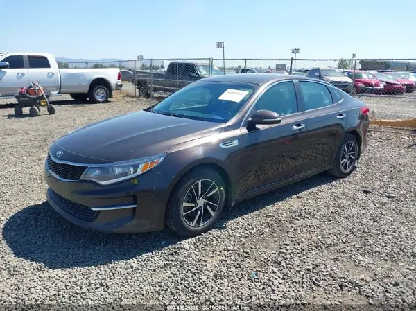 KNAGT4L34J5237160 2018 KIA OPTIMA - Image 2