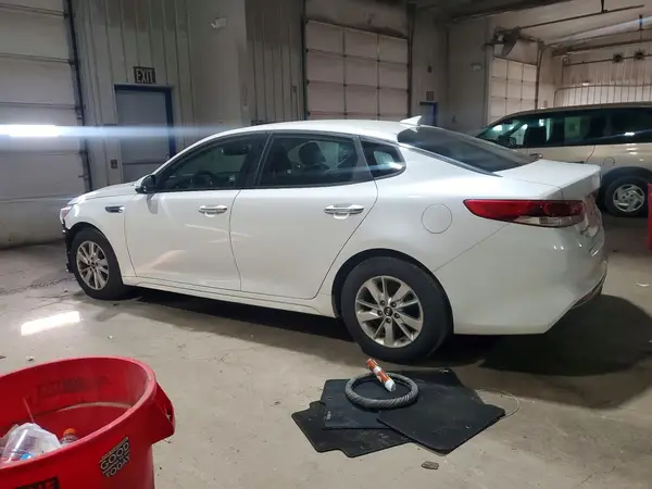 KNAGT4L35G5070672 2016 KIA OPTIMA - Image 2