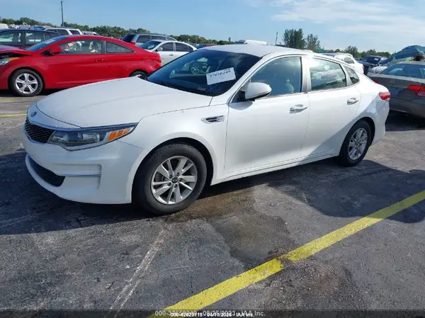 KNAGT4L35G5083938 2016 KIA OPTIMA - Image 2