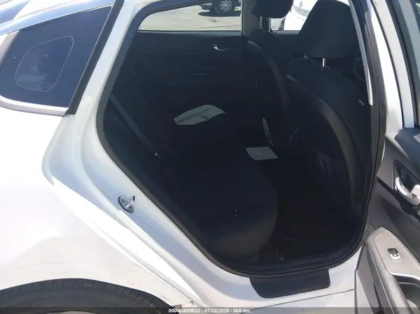 KNAGT4L35G5085396 2016 KIA OPTIMA - Image 8