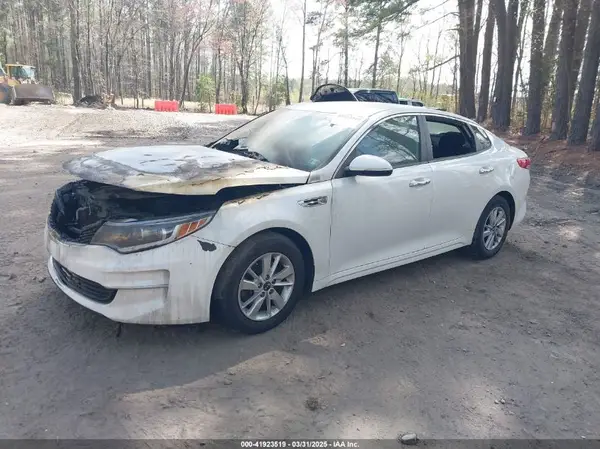 KNAGT4L35G5088248 2016 KIA OPTIMA - Image 2