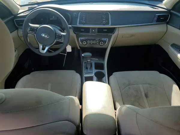 KNAGT4L35H5137949 2017 KIA OPTIMA - Image 8