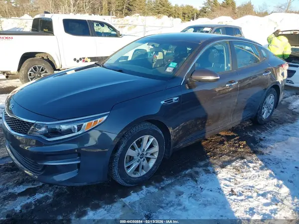 KNAGT4L35H5146828 2017 KIA OPTIMA - Image 2