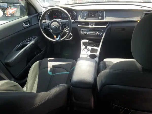 KNAGT4L35H5161216 2017 KIA OPTIMA - Image 8