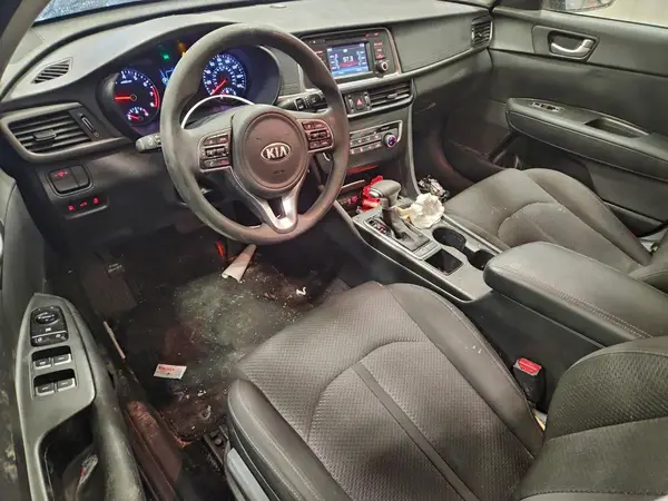 KNAGT4L35H5179067 2017 KIA OPTIMA - Image 8