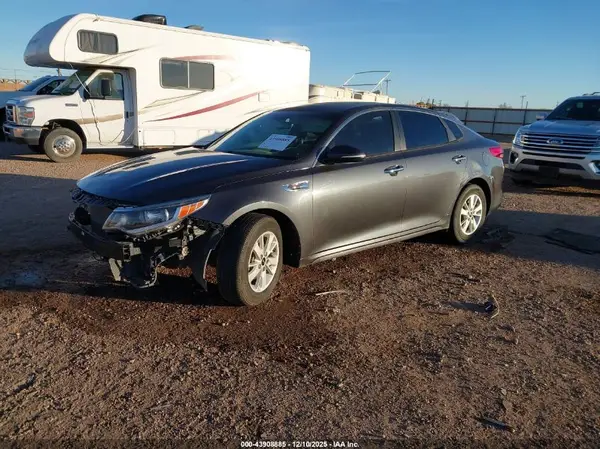 KNAGT4L35J5219685 2018 KIA OPTIMA - Image 2