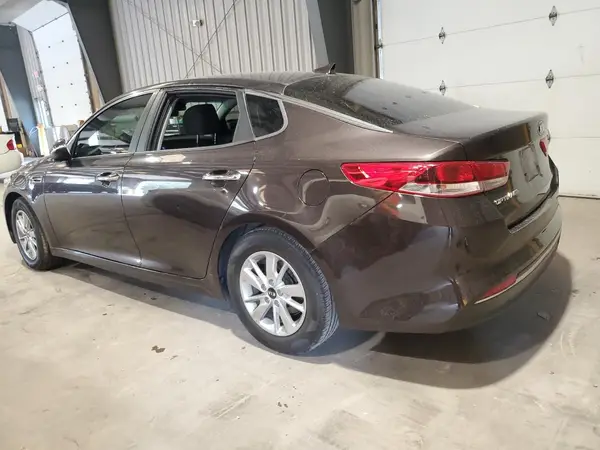 KNAGT4L35J5235093 2018 KIA OPTIMA - Image 2