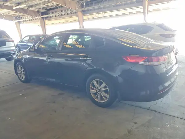 KNAGT4L35J5236308 2018 KIA OPTIMA - Image 2