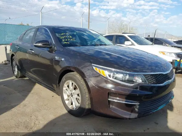 KNAGT4L35J5238723 2018 KIA OPTIMA - Image 1