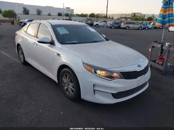 KNAGT4L36G5074021 2016 KIA OPTIMA - Image 1
