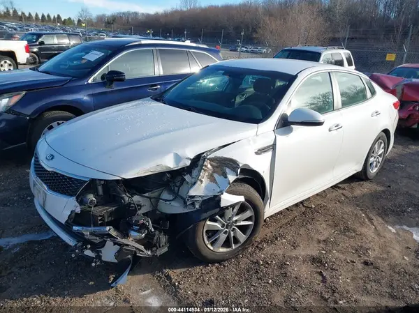 KNAGT4L36G5088517 2016 KIA OPTIMA - Image 2