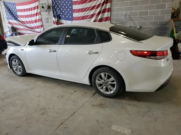 KNAGT4L36G5088873 2016 KIA OPTIMA - Image 2