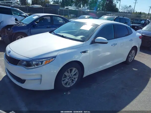 KNAGT4L36G5093992 2016 KIA OPTIMA - Image 2