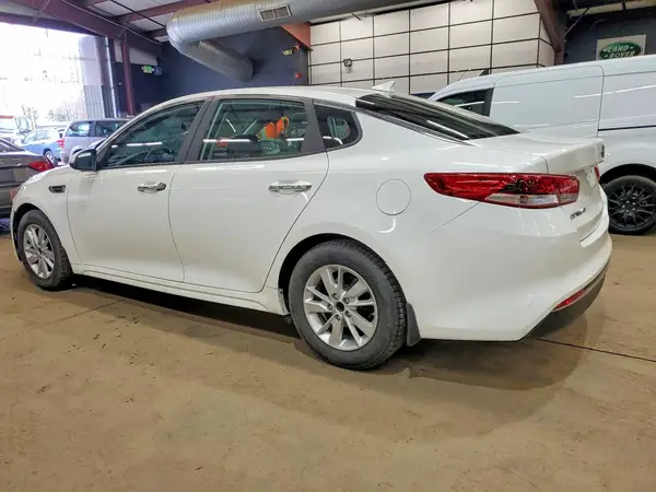 KNAGT4L36G5094172 2016 KIA OPTIMA - Image 2